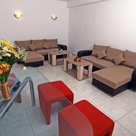 Nirvana Accommodation Bukarest Eksteriør billede