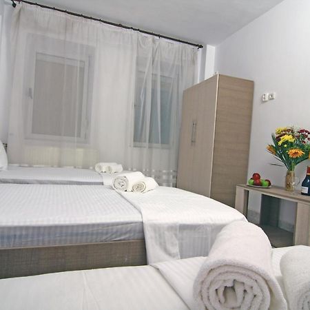 Nirvana Accommodation Bukarest Eksteriør billede