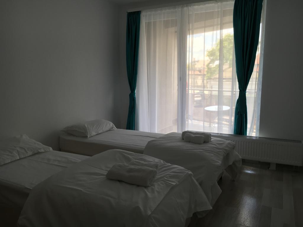 Nirvana Accommodation Bukarest Eksteriør billede