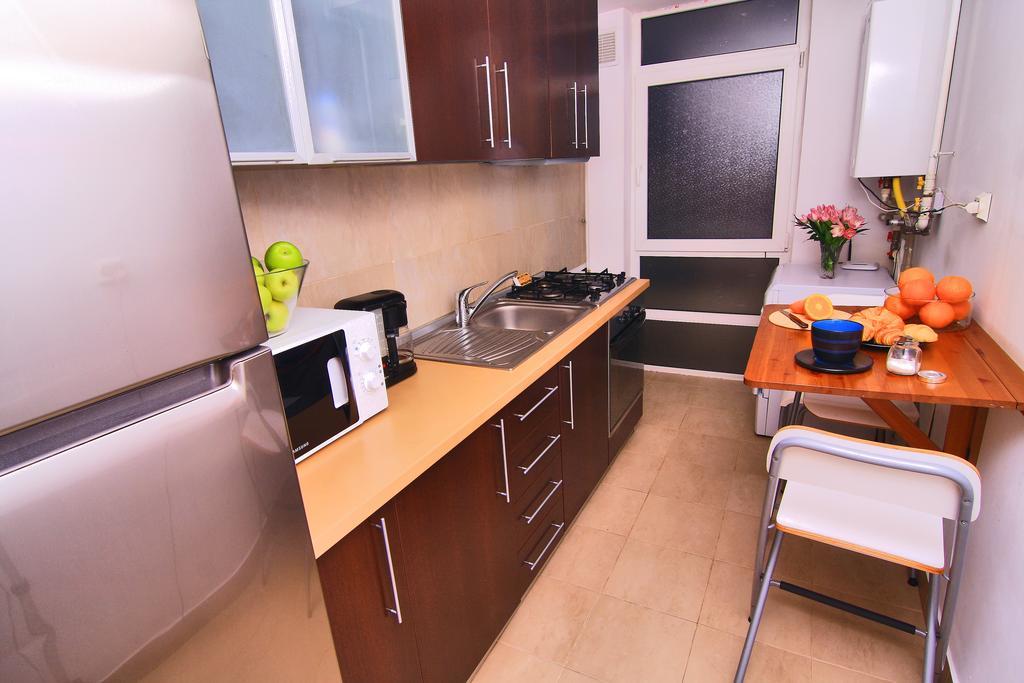 Nirvana Accommodation Bukarest Eksteriør billede