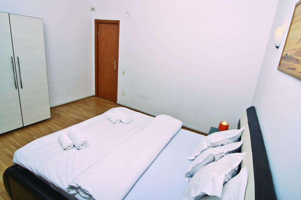 Nirvana Accommodation Bukarest Værelse billede