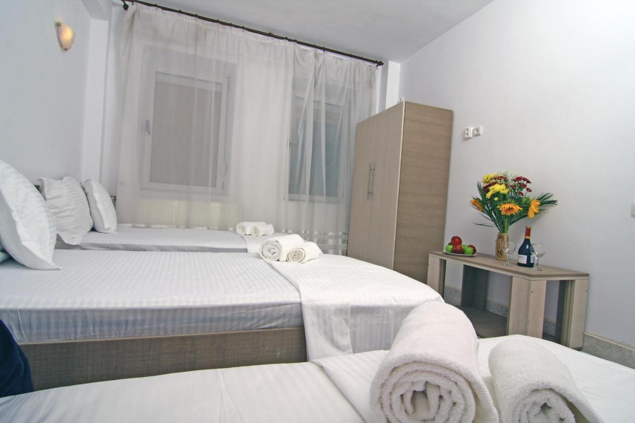 Nirvana Accommodation Bukarest Eksteriør billede