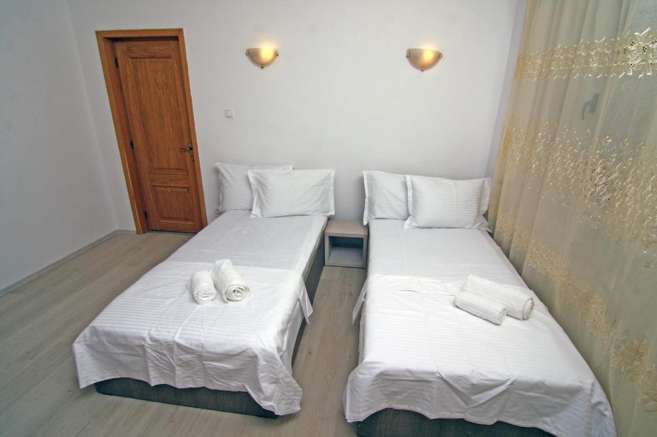 Nirvana Accommodation Bukarest Eksteriør billede