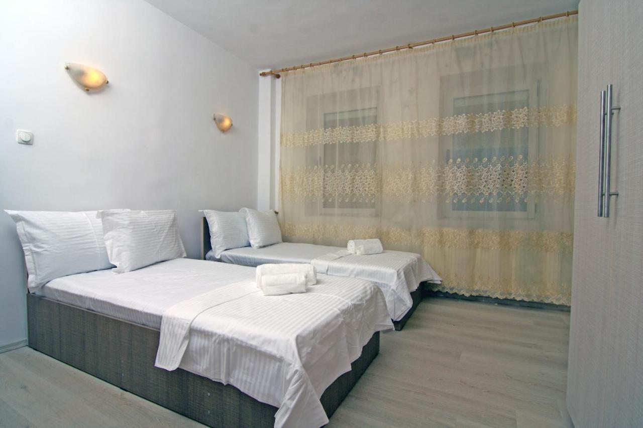 Nirvana Accommodation Bukarest Eksteriør billede